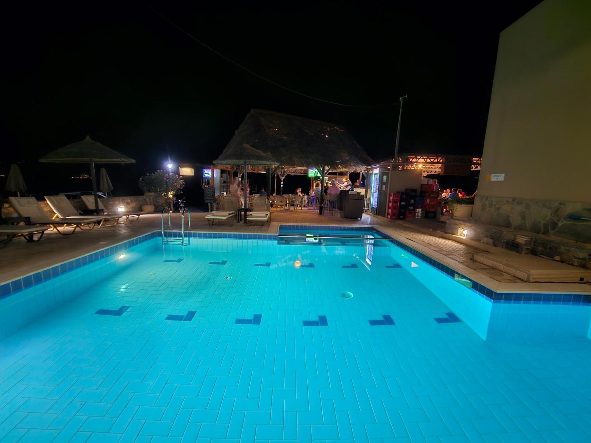 อีลอนดา ซันไรซ์ อพาร์ตเมนต์ Aparthotel เอลุนดา ภายนอก รูปภาพ
